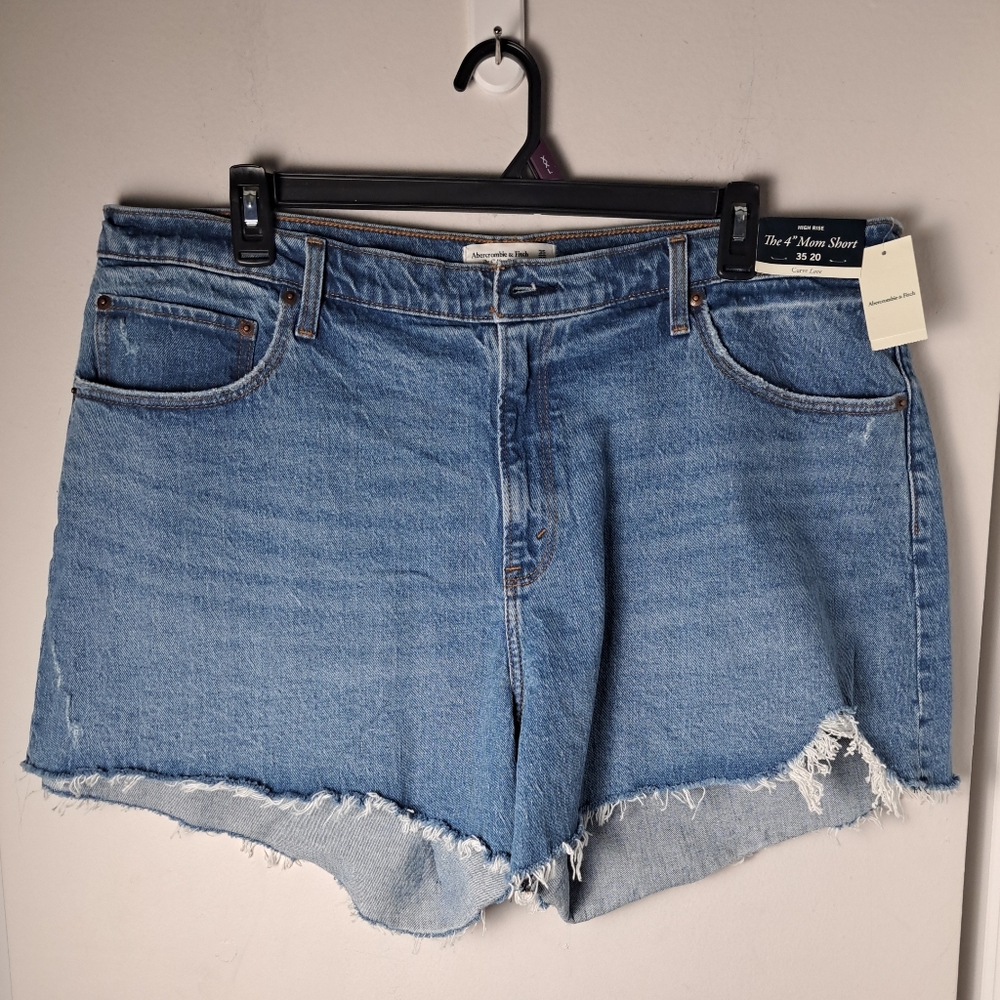 Abercrombie & Fitch Light Wash Denim Cutoff Shorts-NWOT